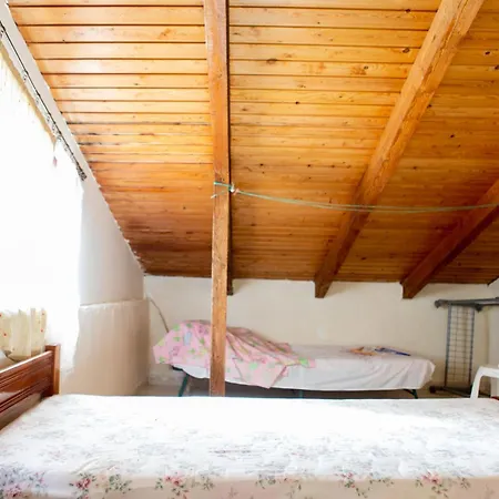 Calmia Apartment